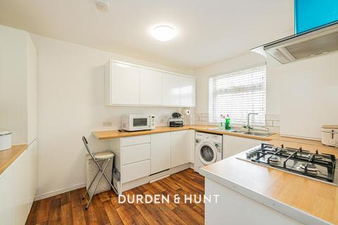 3 bedroom end of terrace house for sale, Leather Gardens, London E15