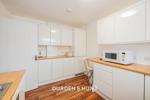 3 bedroom end of terrace house for sale, Leather Gardens, London E15
