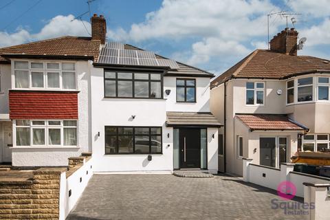 4 bedroom semi-detached house for sale, Sandringham Gardens, London, N12