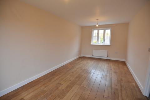 4 bedroom detached house to rent, Gladstone Drive, Fairfield Park, Hitchin, SG5