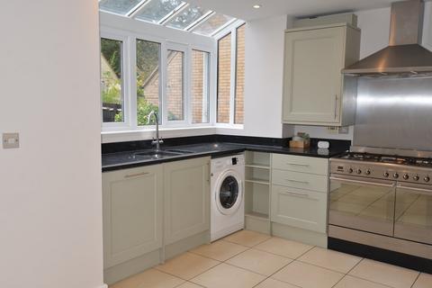 4 bedroom detached house to rent, Gladstone Drive, Fairfield Park, Hitchin, SG5