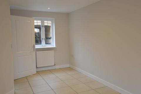 4 bedroom detached house to rent, Gladstone Drive, Fairfield Park, Hitchin, SG5