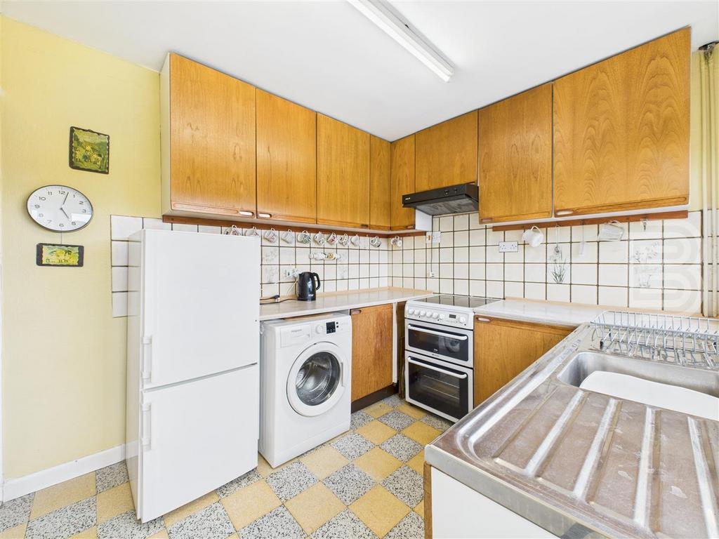 Kitchen (1).jpg
