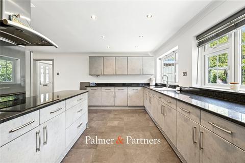 8 Bramston Close, Chelmsford, CM2 7EW