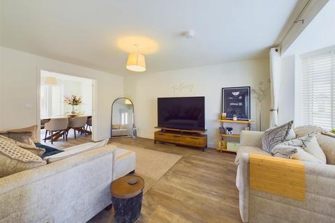 undefined, Holland Drive, Shrewsbury
