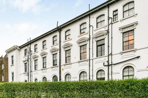 2 bedroom flat for sale, College Crescent, London, NW3