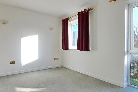 1 bedroom townhouse for sale, Summertrees Court Ashley New Milton BH25 5UD