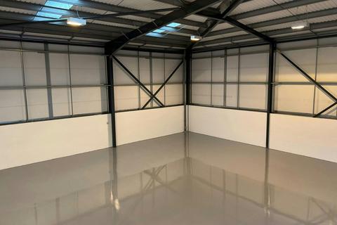 Warehouse to rent, Evans Rd Liverpool L24 9PB
