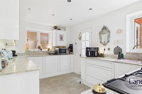 undefined, Dairyglen Avenue, Cheshunt