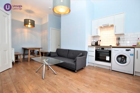 1 bedroom apartment to rent, Bailie Fyfe's Close, Old Town, Edinburgh, EH1