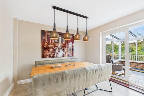 undefined, Superb size property approaching 2,000 square feet in Weston Turville
