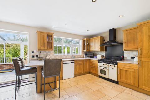 undefined, Superb size property approaching 2,000 square feet in Weston Turville