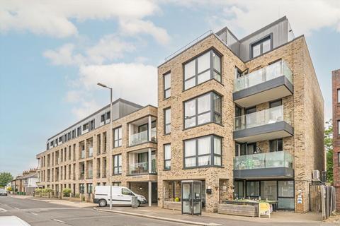 8 Indigo Square, Surbiton, KT6 5BG