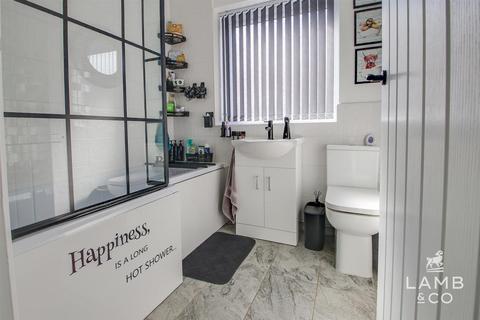 34 Cottage Grove, Clacton-on-sea, CO16 8DJ