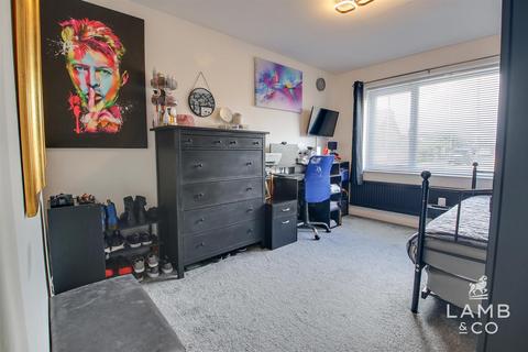 34 Cottage Grove, Clacton-on-sea, CO16 8DJ