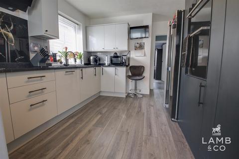 34 Cottage Grove, Clacton-on-sea, CO16 8DJ