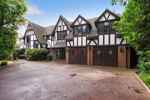 undefined, Silverdale Avenue, Ashley Park, Walton-on-Thames, Surrey, KT12