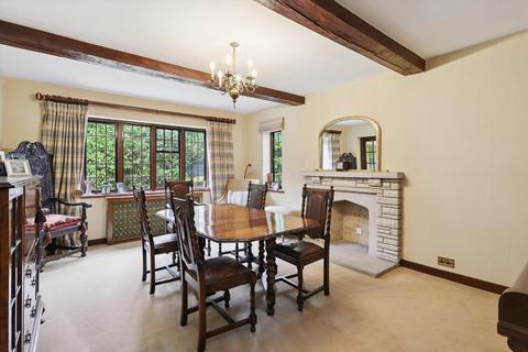 undefined, Silverdale Avenue, Ashley Park, Walton-on-Thames, Surrey, KT12
