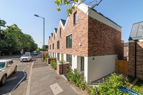 3 bedroom house for sale, Hermitage Place, SE19