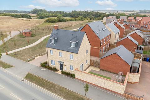 4 bedroom detached house for sale, Rothwell NN14