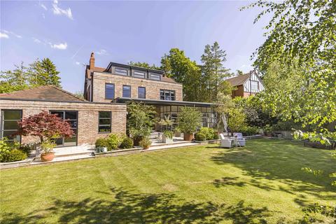 5 bedroom detached house to rent, Alan Drive, Hale, Altrincham, Greater Manchester, WA15