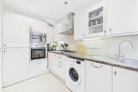 50 Elmbridge Drive, Ruislip, HA4 7UT