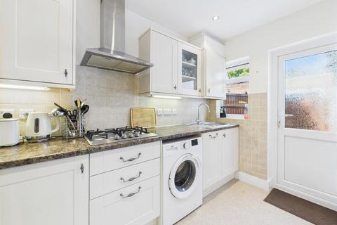 50 Elmbridge Drive, Ruislip, HA4 7UT