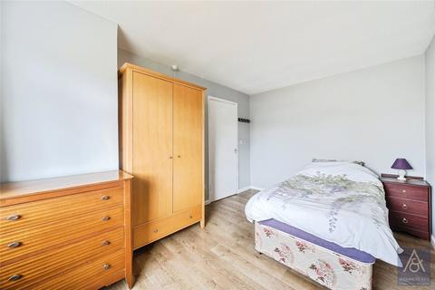 undefined, Manor Park, Buckingham MK18