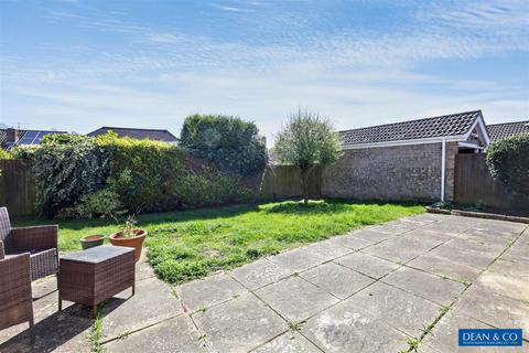 2 bedroom detached bungalow for sale, Pipers Close, Hove
