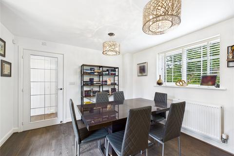 38 Abbott Way, Holbrook, Ipswich, IP9 2FF