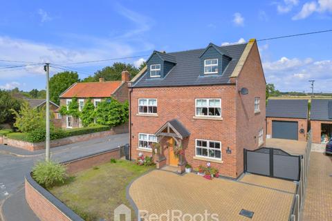 5 bedroom detached house for sale, Main Street, Haxey DN9