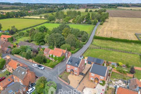 5 bedroom detached house for sale, Main Street, Haxey DN9