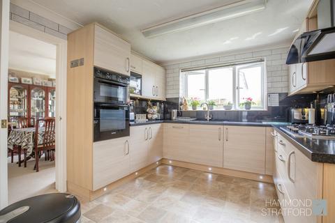 4 bedroom detached house for sale, Kemp Drive, Scarning