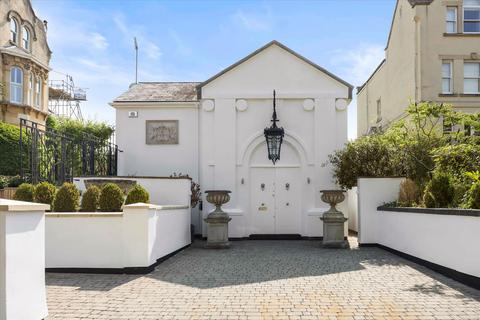 undefined, Christchurch Road, Cheltenham, Gloucestershire, GL50