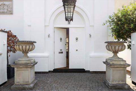 undefined, Christchurch Road, Cheltenham, Gloucestershire, GL50