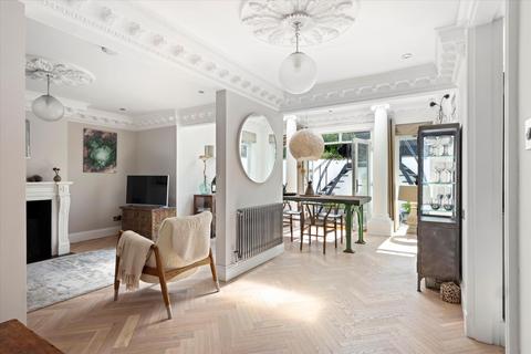 undefined, Christchurch Road, Cheltenham, Gloucestershire, GL50