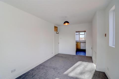 undefined, Beauchamp Avenue, Leamington Spa CV32