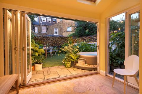 7 Berber Road, London, SW11 6RZ