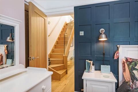 7 Berber Road, London, SW11 6RZ