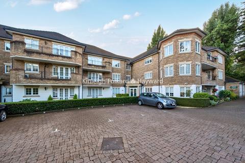 2 bedroom flat for sale, Holders Hill Road, London, NW4