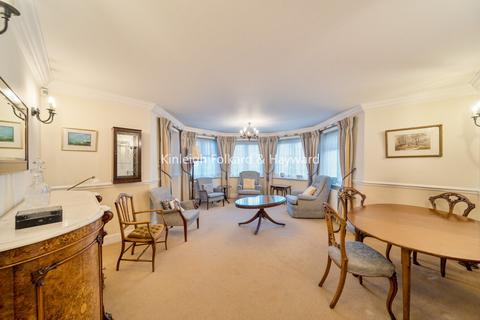 2 bedroom flat for sale, Holders Hill Road, London, NW4