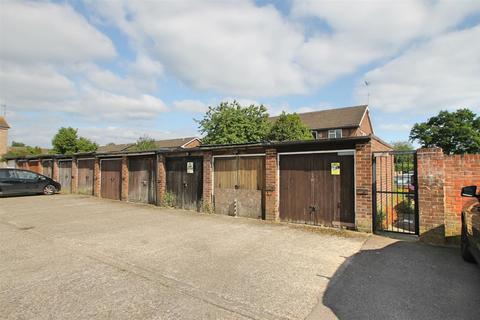 undefined, Harcourt Road, Bushey WD23