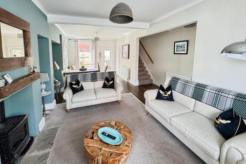 3 bedroom terraced house for sale, Priory Road, Warwick