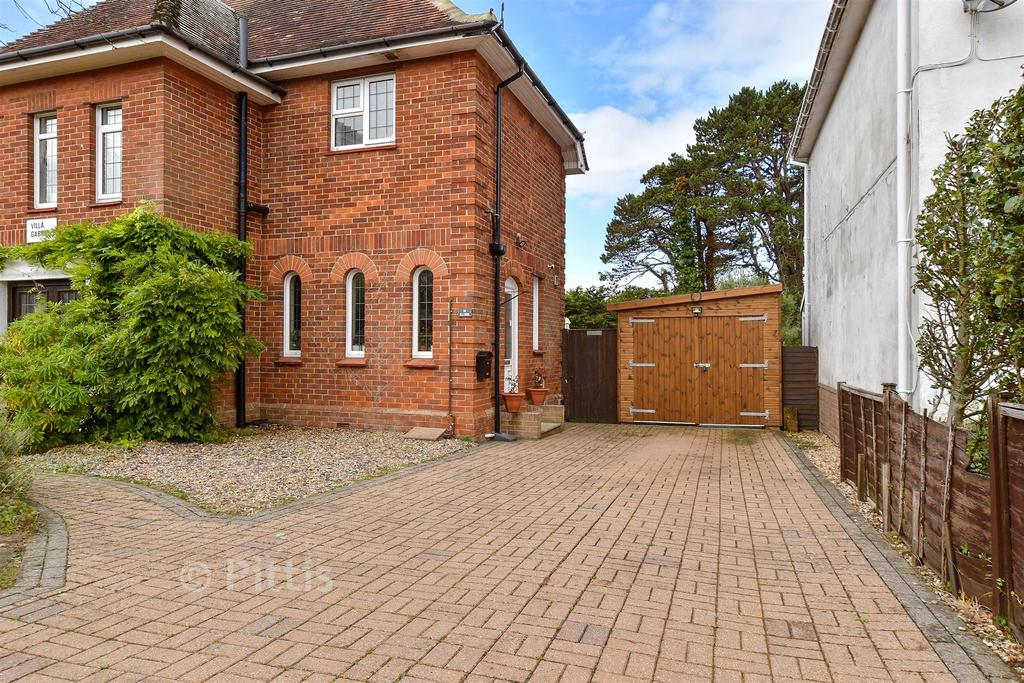 Driveway/Parking