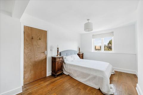 undefined, Goldhawk Road, Shepherd's Bush W12