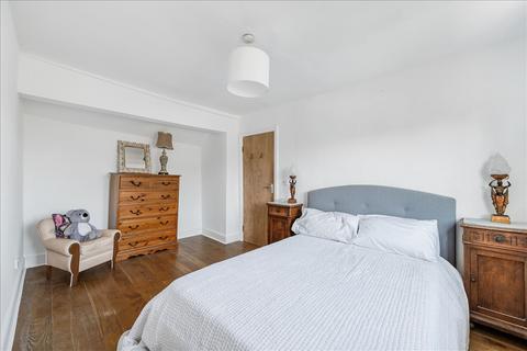 undefined, Goldhawk Road, Shepherd's Bush W12