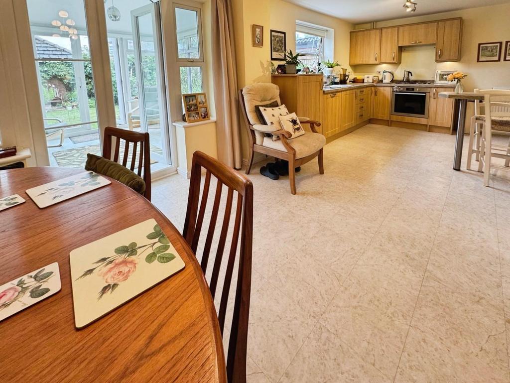 Dining Kitchen.jpg