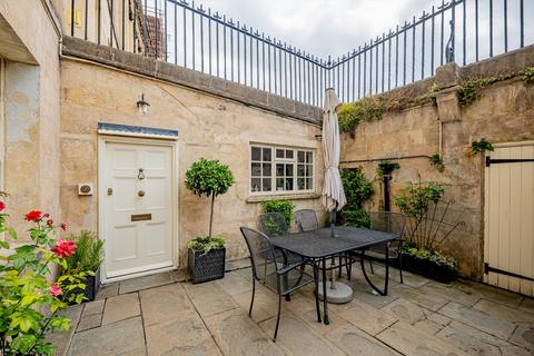 1 bedroom flat for sale, Royal Crescent, Bath, Somerset, BA1