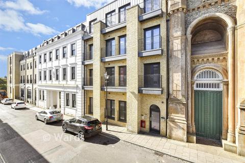 3 bedroom apartment for sale, Queensbridge Drive, Ramsgate CT11