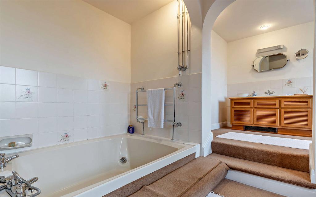 Principal Bathroom